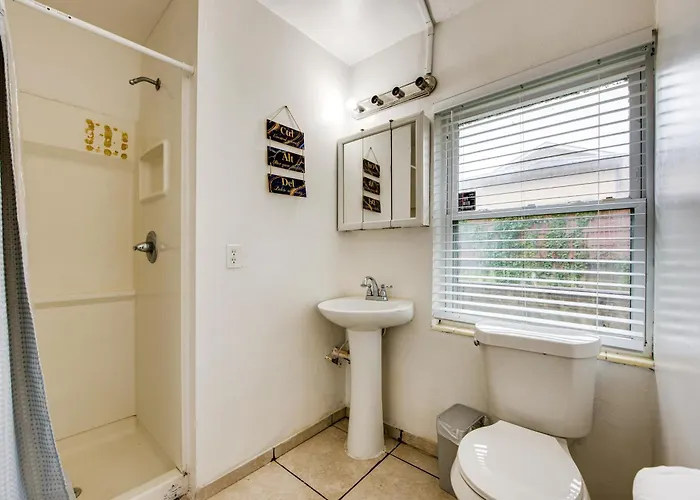 Holiday home Walkable To Fsu Campus: Cozy Retreat W/ Deck! *